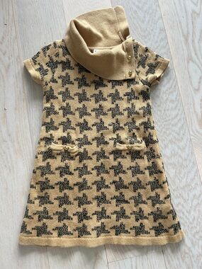 Janie and Jack Tan & Black Houndstooth Knit Dress with Button Collar